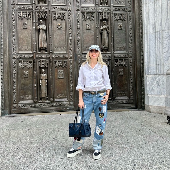 Meet your Posher, Diana - Picture 1 of 1